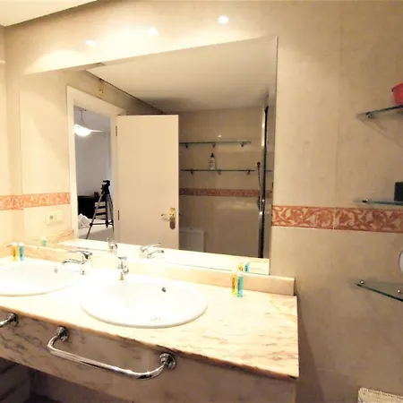 Lujoso Y Espacioso Piso En El Corazon De Con Hidromasaje Apartment *